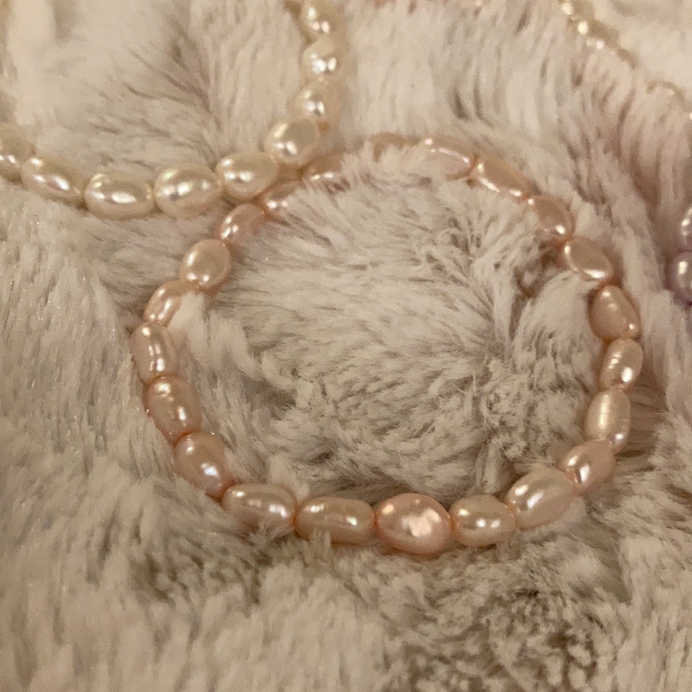 Freshwater Pearl Bracelets - Picture 3 of 5